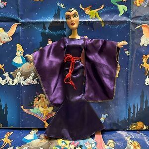 Disney Store Classic Evil Queen doll